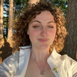 Meet your Posher, Madeline